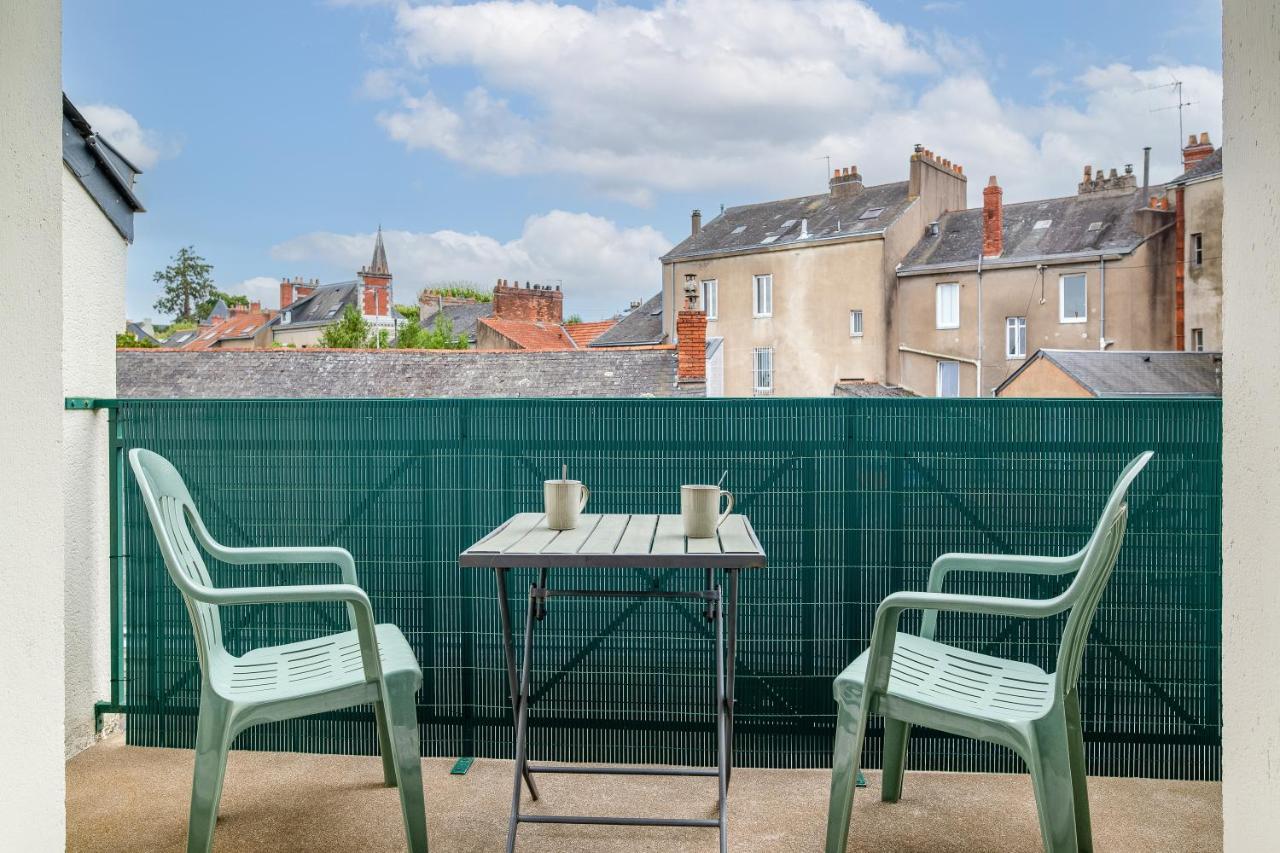 L'Ingenieux - Appt Pres De La Place Zola Нант Экстерьер фото